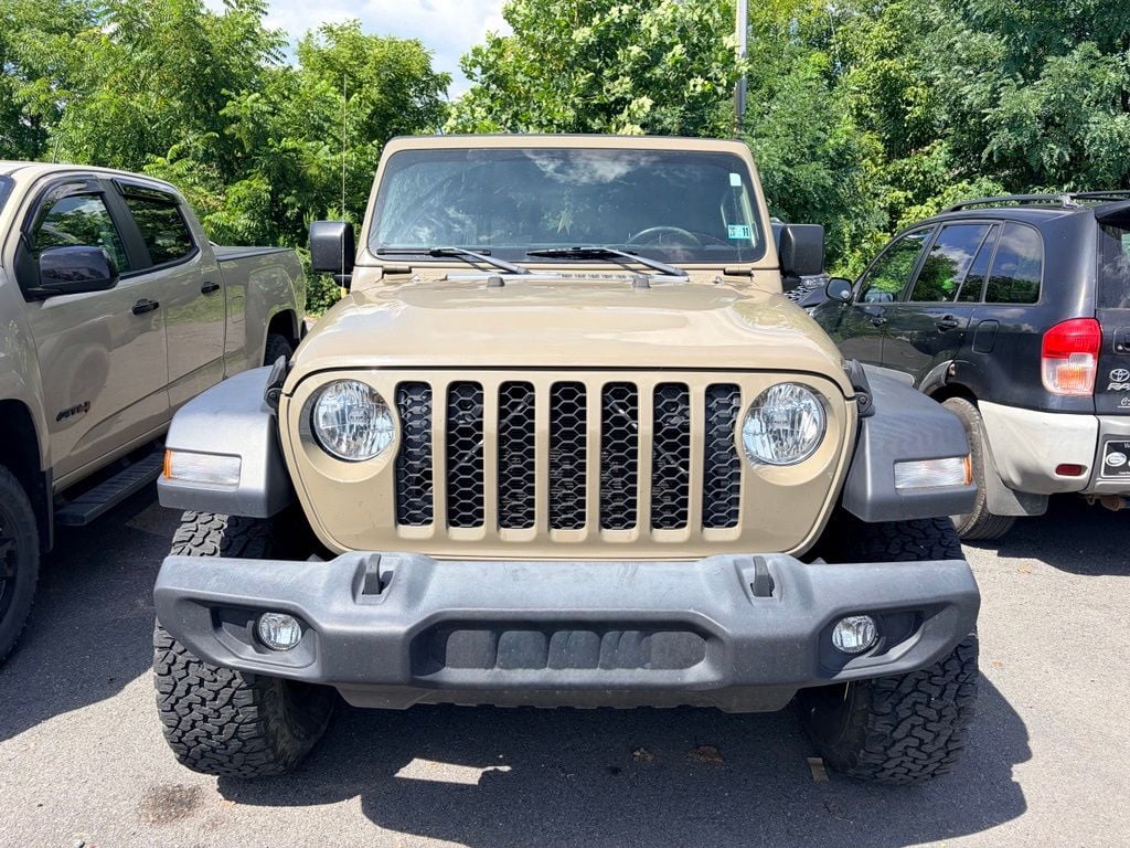 Pre-Owned 2020 Jeep Gladiator Sport - photo - 1