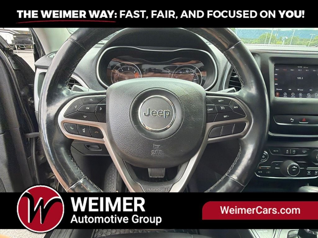 Pre-Owned 2020 Jeep Cherokee Latitude Plus - photo - 30