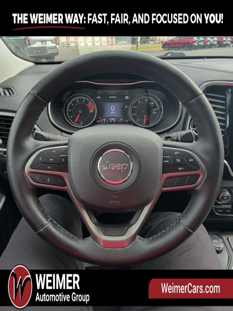 Pre-Owned 2019 Jeep Cherokee Limited - photo - 25