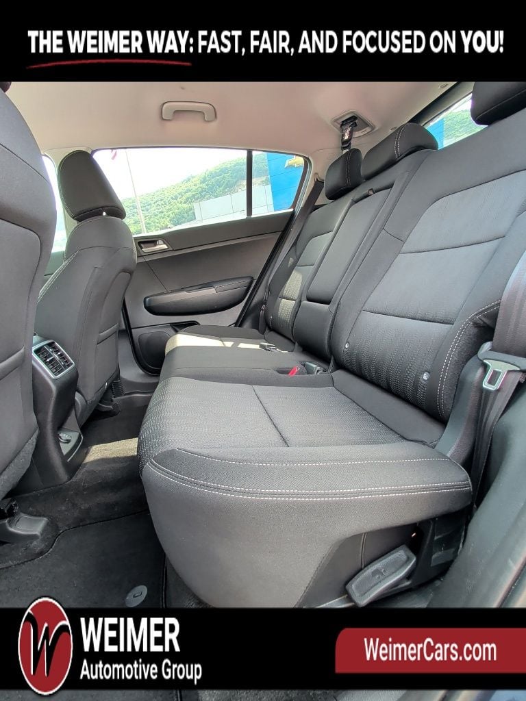 Pre-Owned 2021 Kia Sportage LX - photo - 10