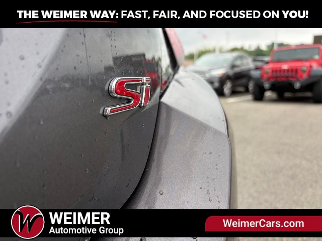Pre-Owned 2017 Honda Civic Si - photo - 14