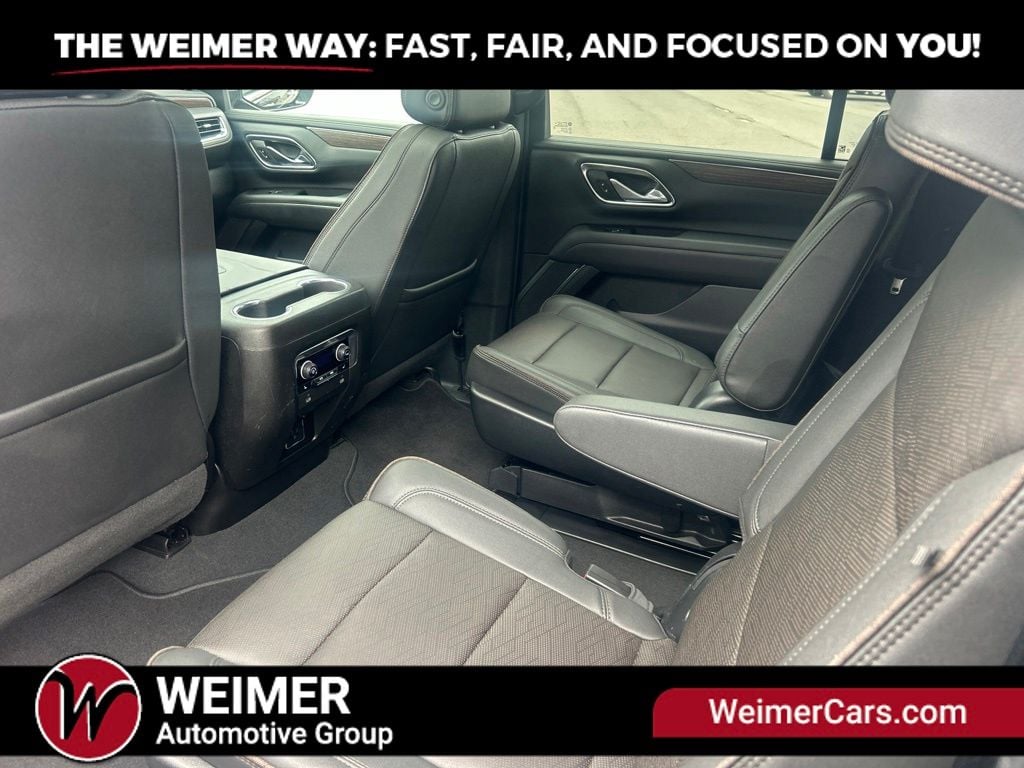 Pre-Owned 2023 Chevrolet Suburban High Country - photo - 28