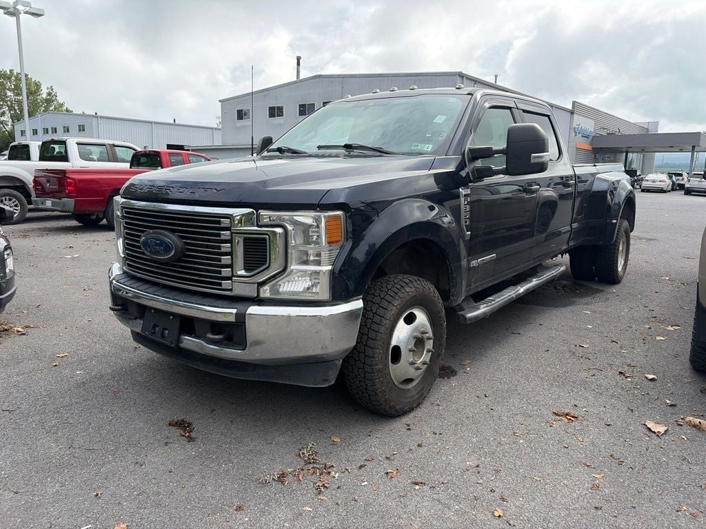 Pre-Owned 2022 Ford F-350SD XLT - photo - 0