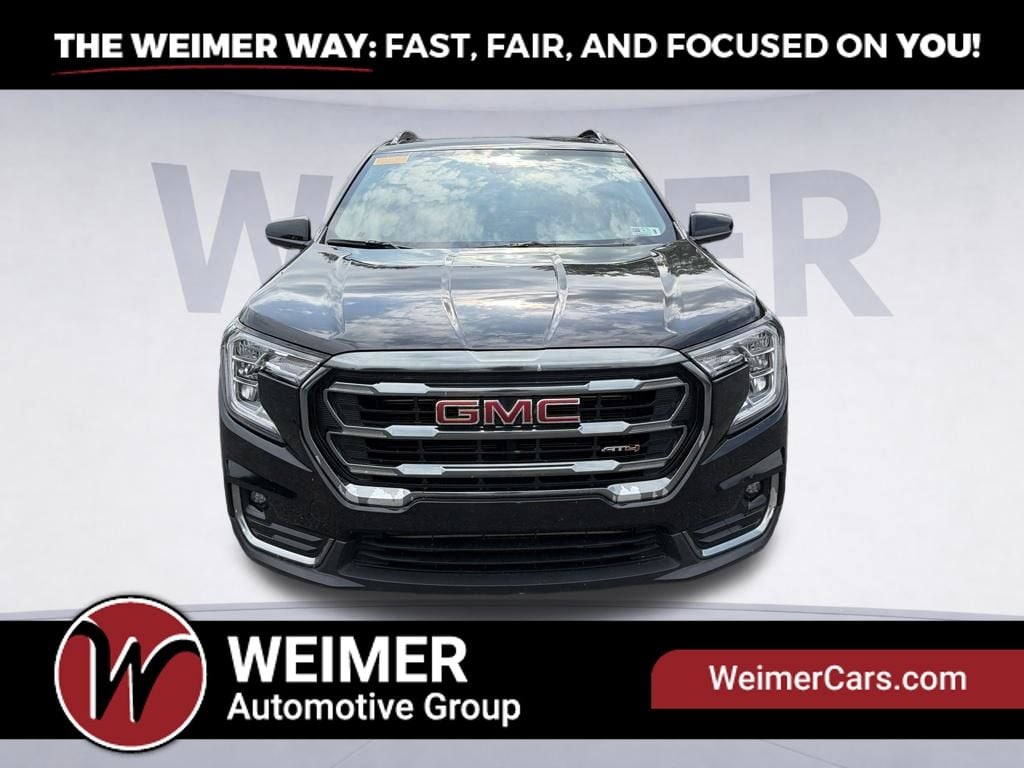 Pre-Owned 2023 GMC Terrain AT4 - photo - 1