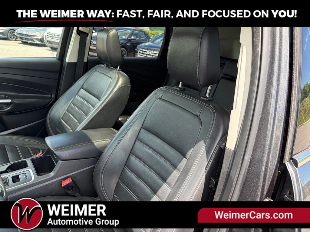 Pre-Owned 2019 Ford Escape Titanium - photo - 23
