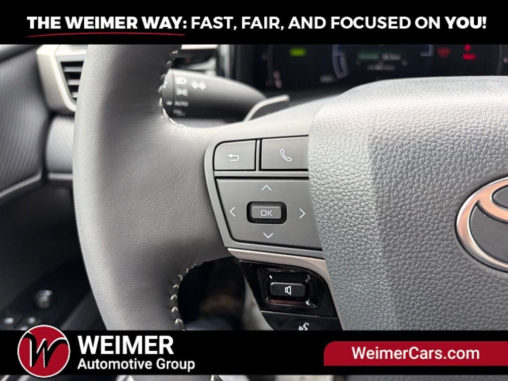 Pre-Owned 2026 Toyota Camry SE - photo - 25
