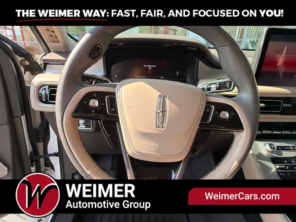 Pre-Owned 2022 Lincoln Aviator Standard - photo - 32