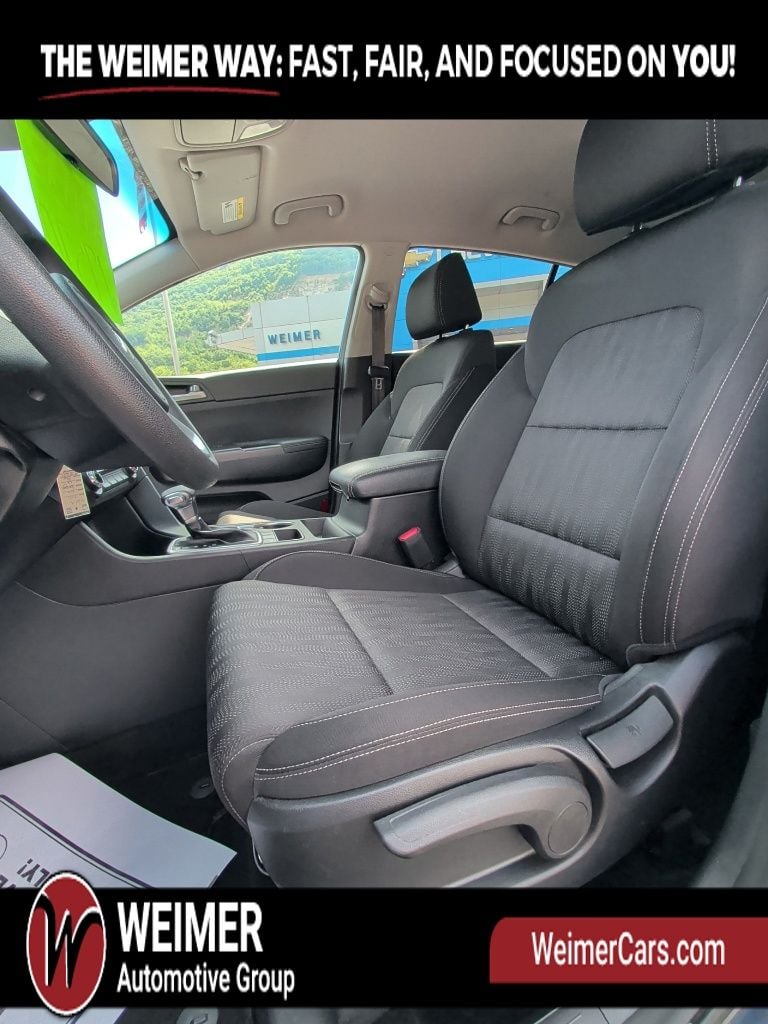 Pre-Owned 2021 Kia Sportage LX - photo - 9