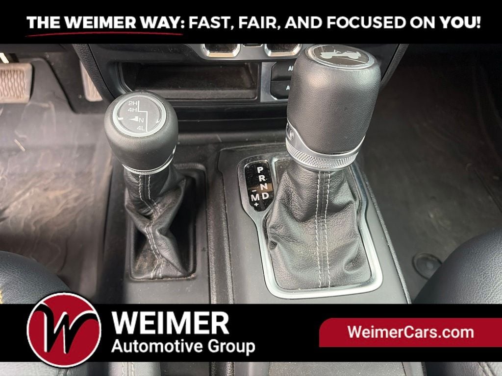Pre-Owned 2024 Jeep Wrangler Sahara - photo - 24