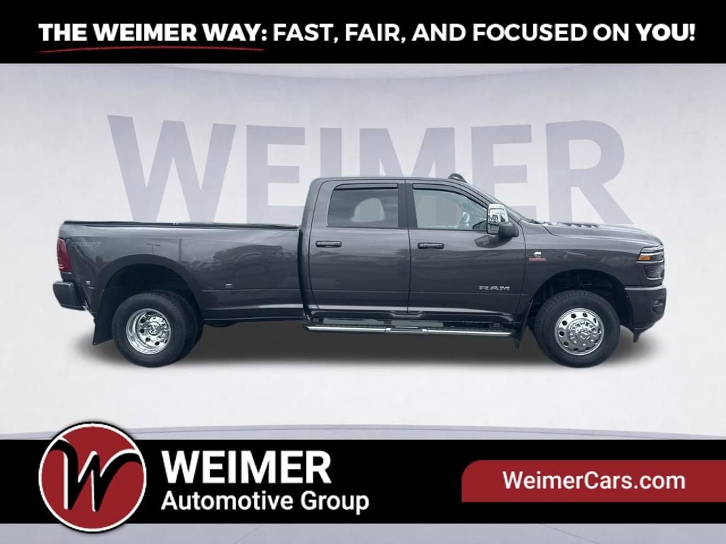 Pre-Owned 2025 Ram 3500 Laramie - photo - 3