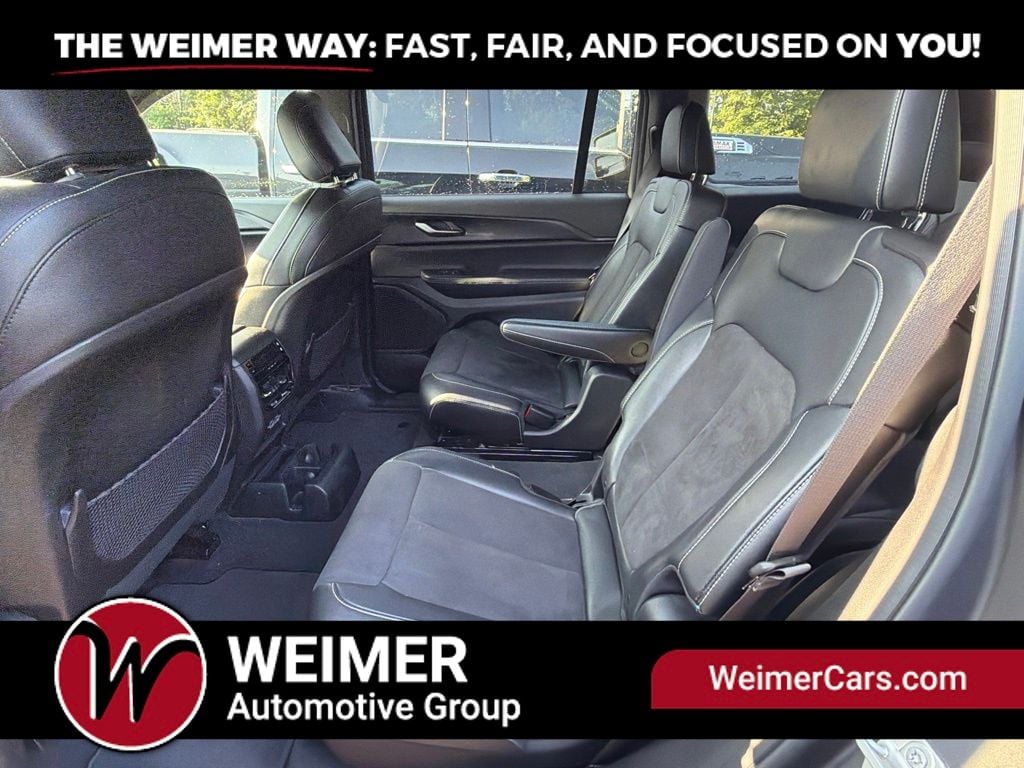 Pre-Owned 2024 Jeep Grand Cherokee L Altitude - photo - 7