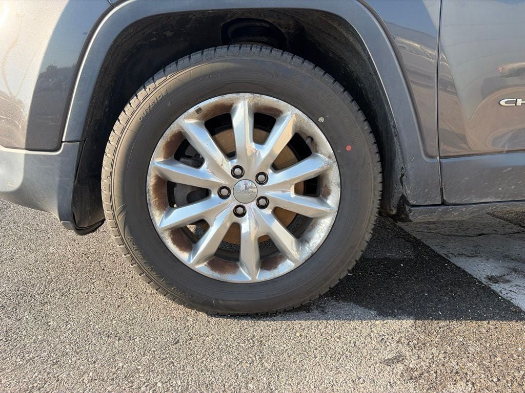 Pre-Owned 2017 Jeep Cherokee Limited - photo - 6