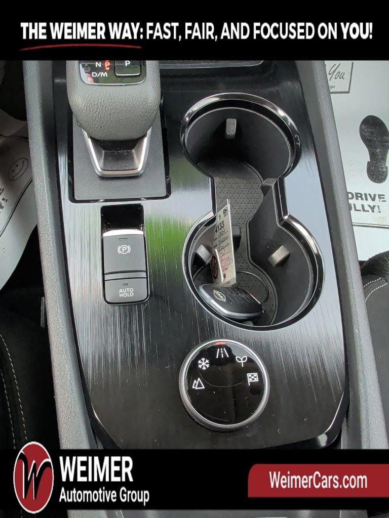 Pre-Owned 2024 Nissan Rogue SV - photo - 22