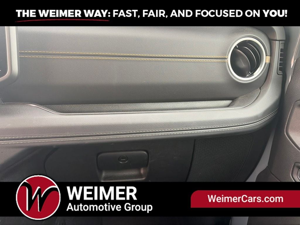 Pre-Owned 2024 Jeep Wrangler Sahara - photo - 20
