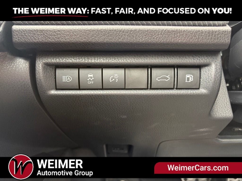 Pre-Owned 2026 Toyota Camry SE - photo - 27