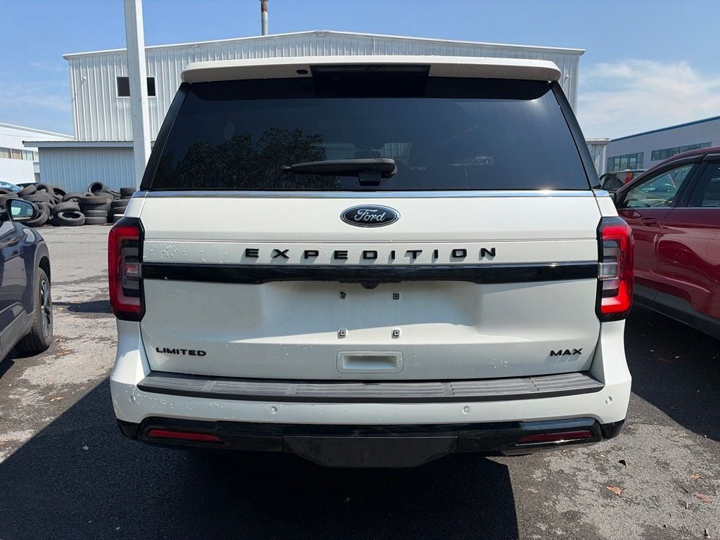 Pre-Owned 2022 Ford Expedition Max Limited - photo - 4