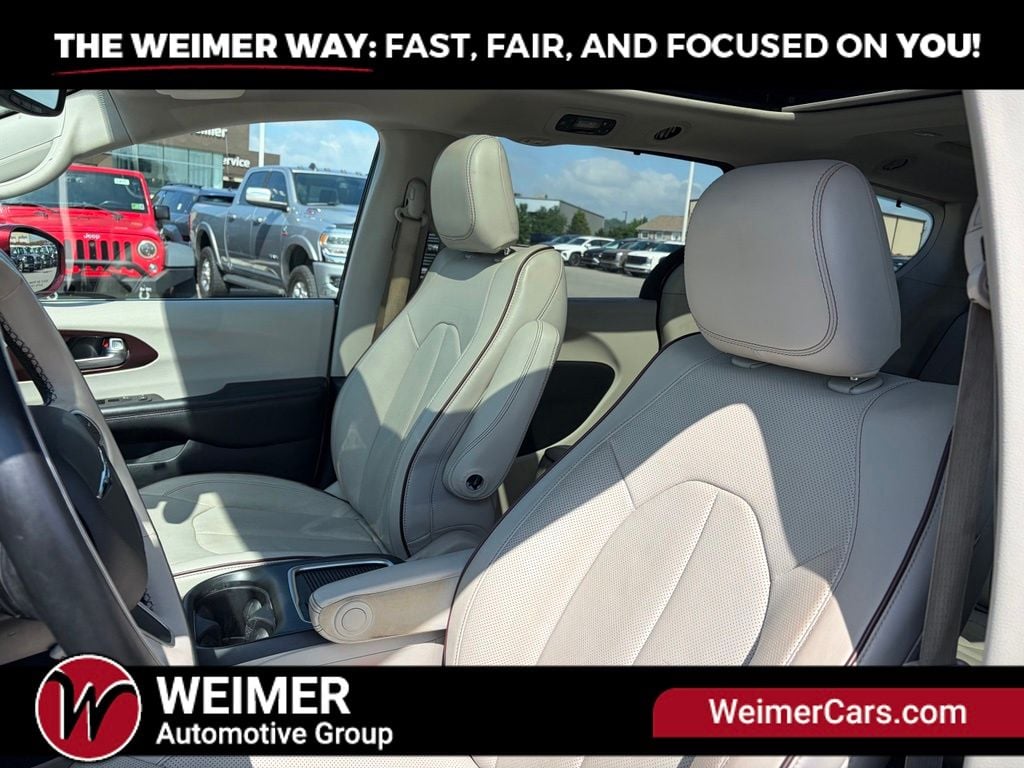 Pre-Owned 2020 Chrysler Pacifica Limited - photo - 26