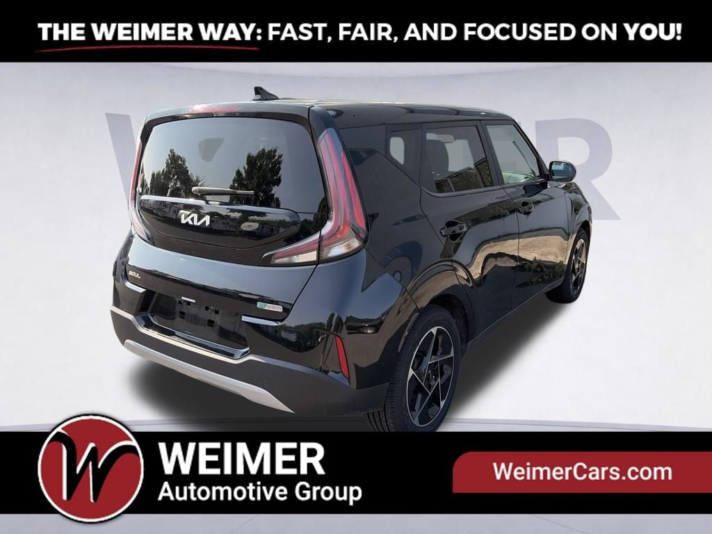 Pre-Owned 2023 Kia Soul EX - photo - 4